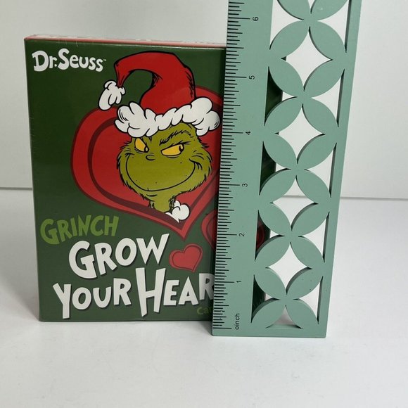 Dr Seuss Grinch Grow Your Heart Card Game Funko Games Christmas Holiday New - Picture 11 of 12